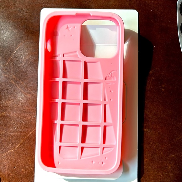 Cherry Coke iPhone case - Picture 5 of 6
